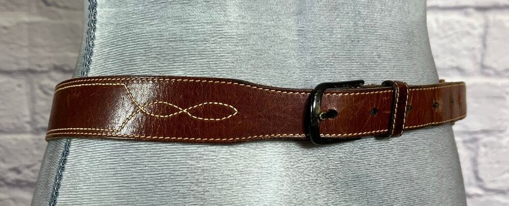 Vintage Western/Cowgirl Style Leather Belt